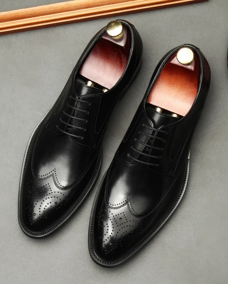 2022 nuove scarpe eleganti da uomo Oxford in vera pelle classiche scarpe brogue nero marrone stringato scarpe da lavoro da uffic