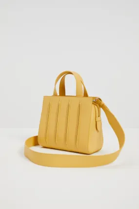 Borsa con dettagli a rilievo