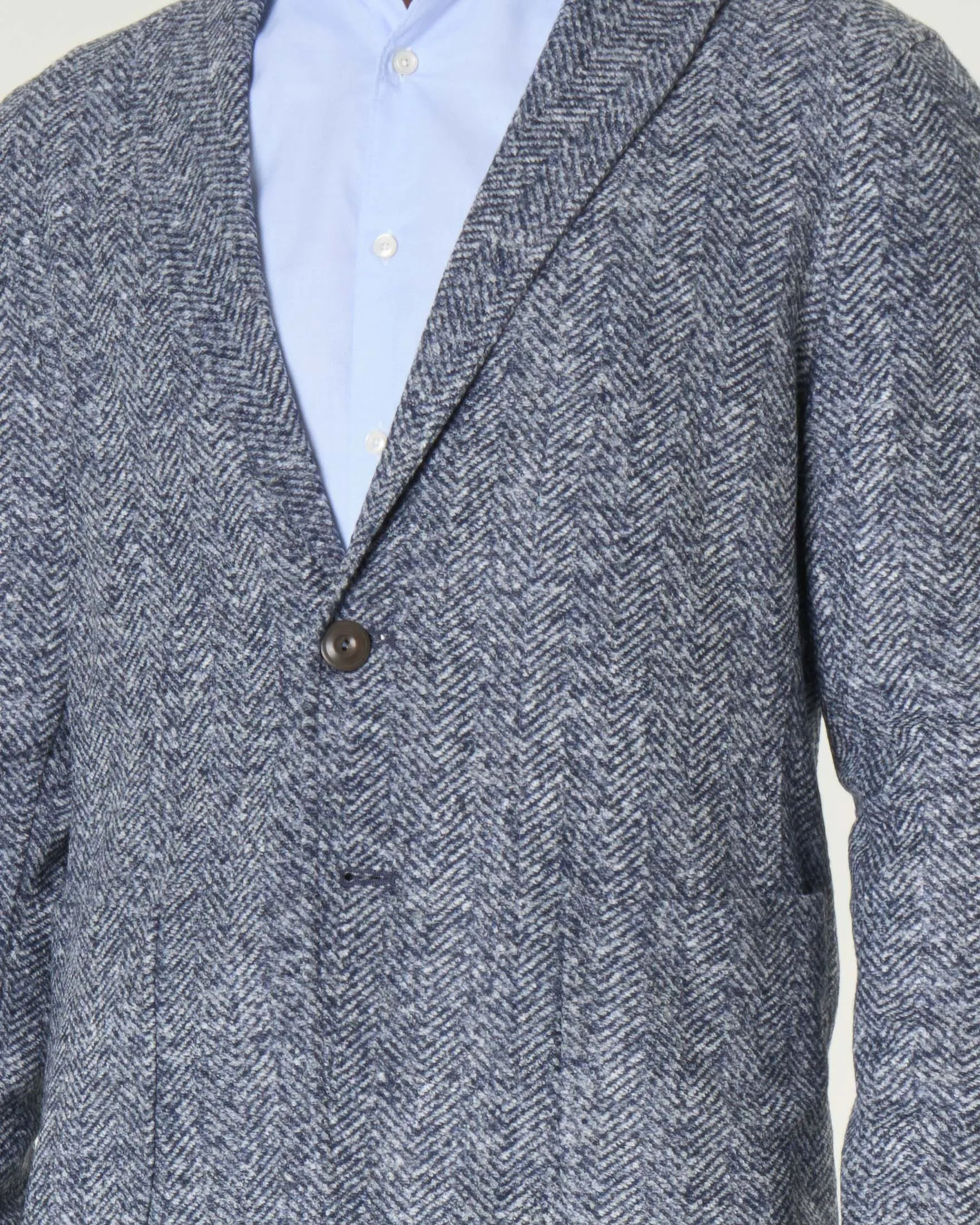 Giacca maglia blu e bianca in fantasia spinata di misto lana
