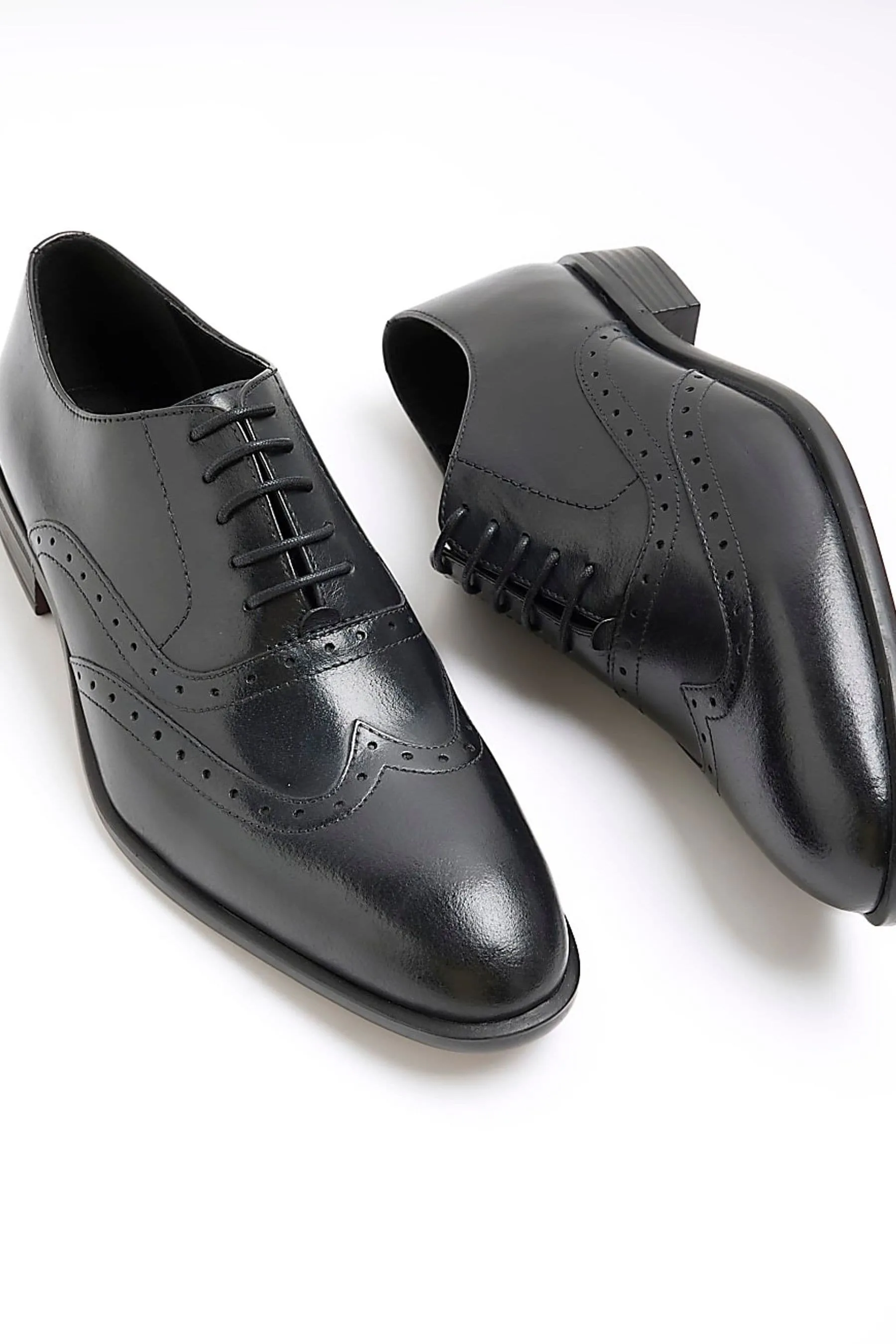 River Island - Scarpe derby in pelle Pizzo stile brogue